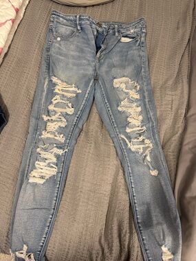 American Eagle Outfitters Light Blue Ripped Skinny Jeans
